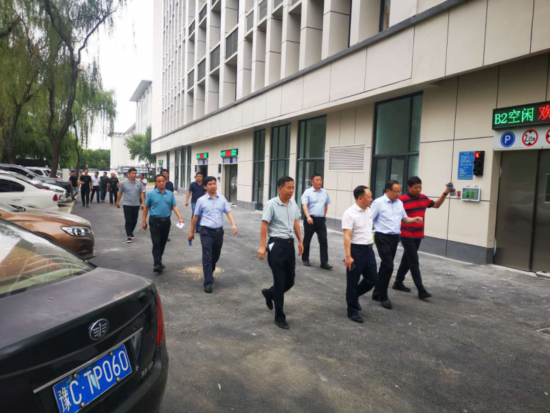洛陽市委常委、市政府黨組成員魏建平 督導調研我市城市停車場重點項目建設工作